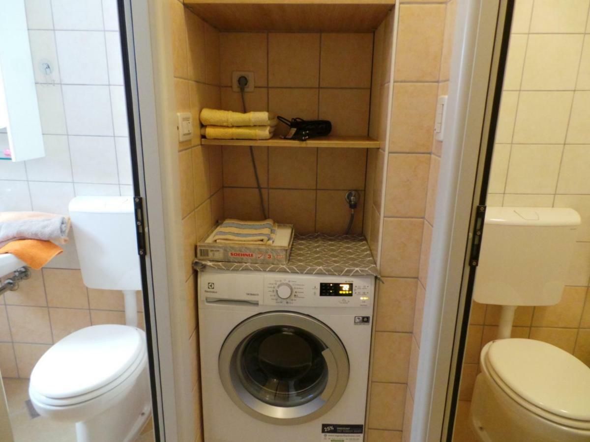 Apartments Rita Ловран Екстериор снимка